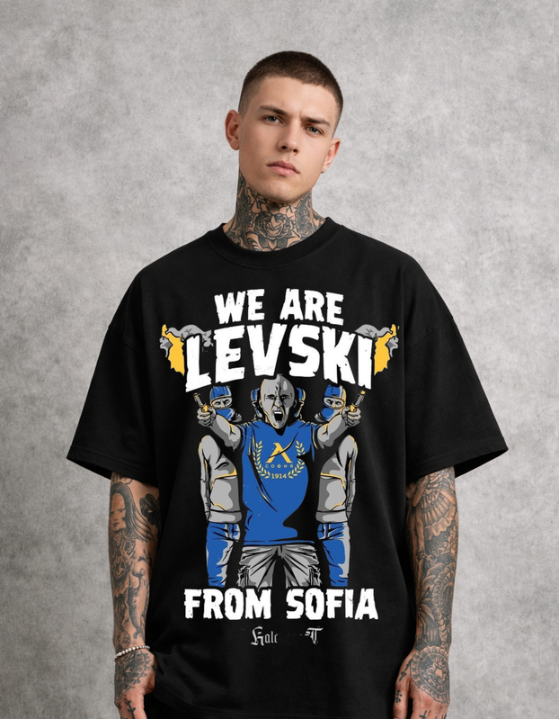 Oversized - T-shirt with a clean symbol
