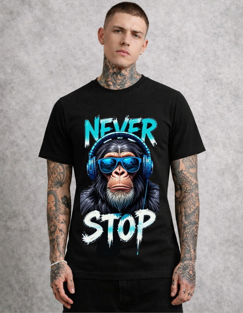 Un tricou cu o abordare de design non-standard