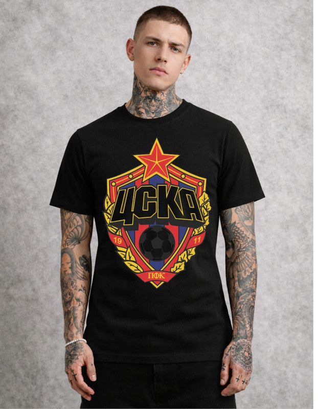Tricou cu aspect modern și creativ