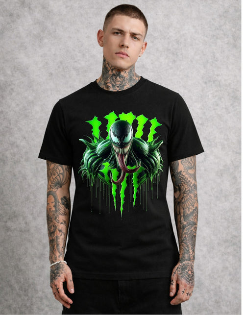 Tricou cu o interpretare modernă a designului