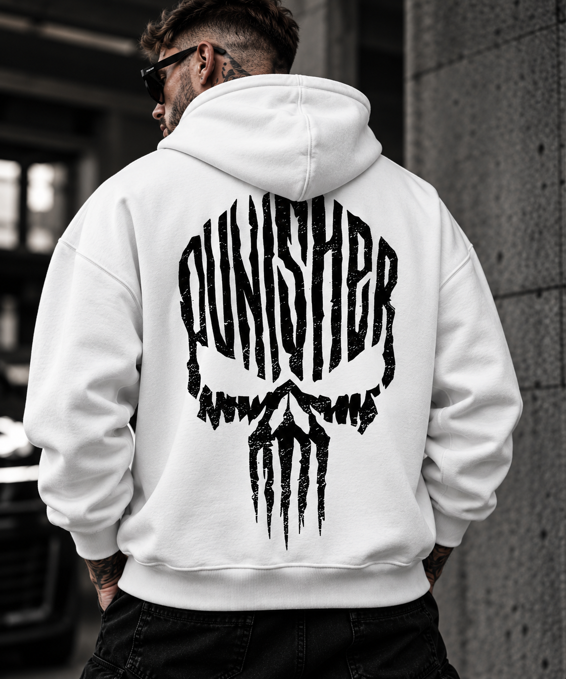 Суитчър Punisher Distressed - гръб